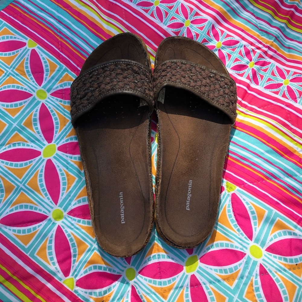 Sandals / slides